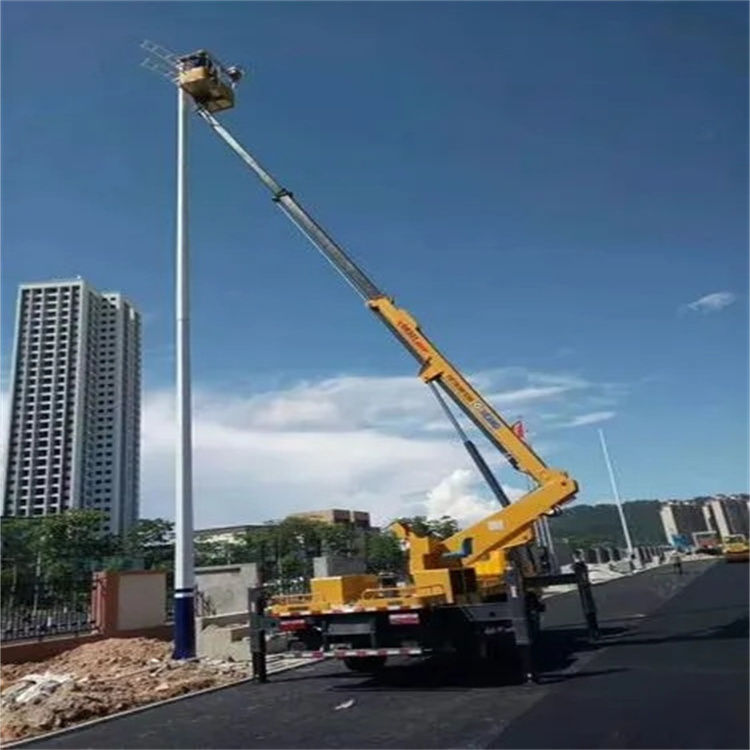 东阿维修路灯的曲臂升降车出租