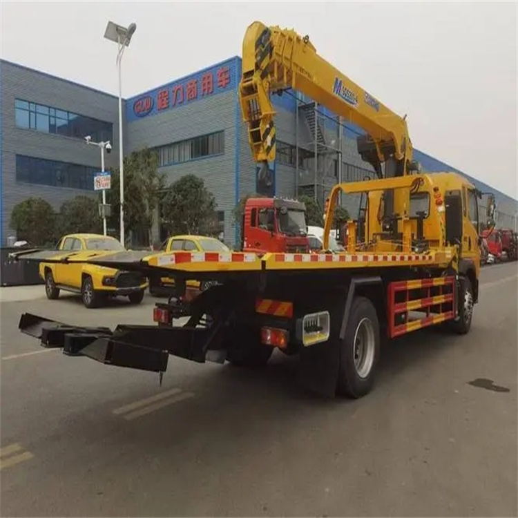 东阿附近小随车吊出租电话，轻松解决搬运烦恼