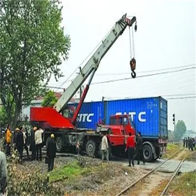 东阿如何快速找到附近的吊车救援公司